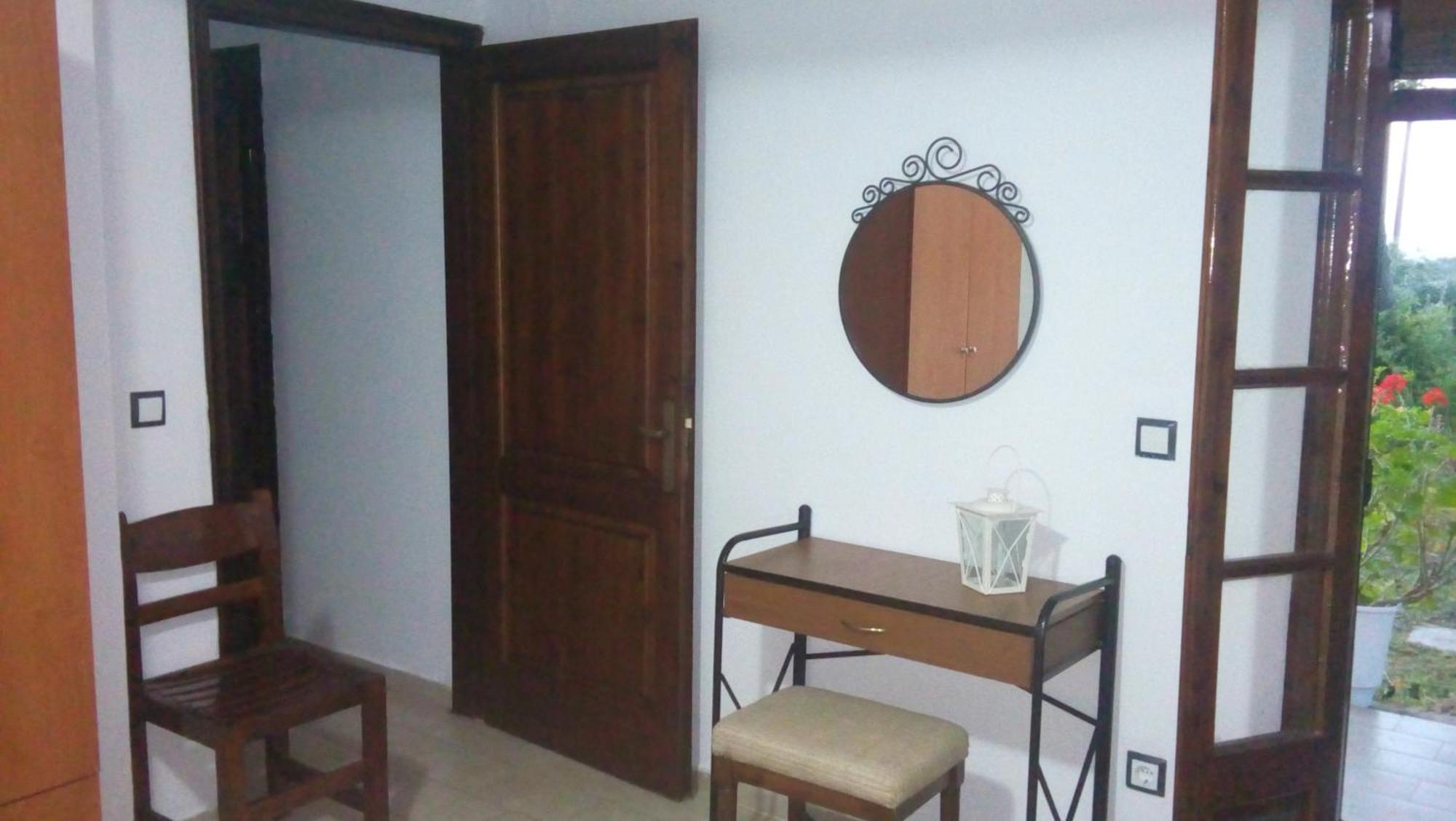 Yiannis Studios Tsilivi  Exterior photo